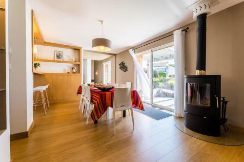 Villa Eagle Keyweek 4 Bedrooms Villa With Terrace