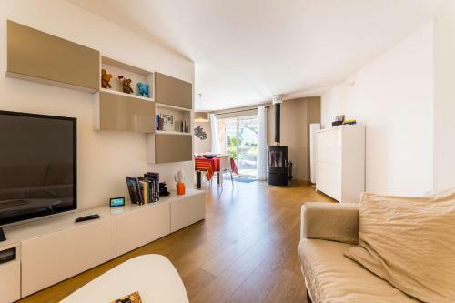 Villa Eagle Keyweek 4 Bedrooms Villa With Terrace