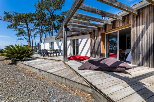 Villa Eagle Keyweek 4 Bedrooms Villa With Terrace