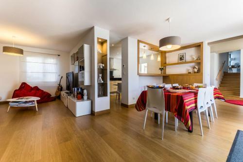 Villa Eagle Keyweek 4 Bedrooms Villa With Terrace