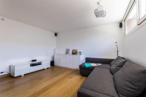 Villa Eagle Keyweek 4 Bedrooms Villa With Terrace
