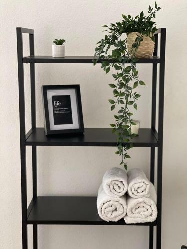 Makedonka Apartments