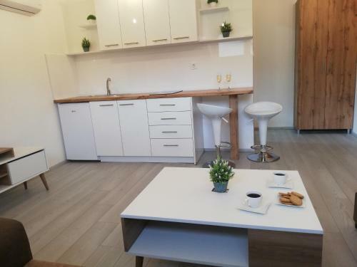 Apartment 3