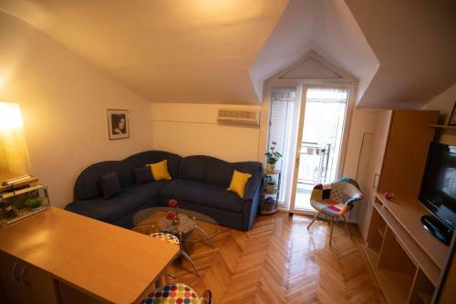 Cushy Apartment Close To City Centre