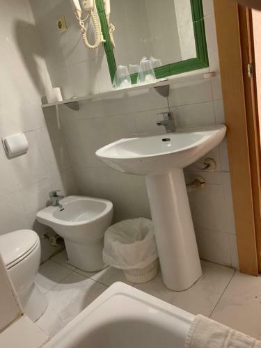 Albergue Hostal Alhambra Tarragona