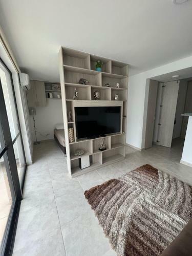Rent Apartments & Cars North Cali