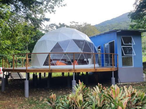 Bitzu Dome, Bijagua Glamping