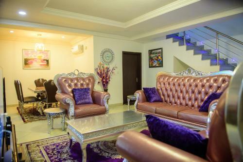 Apartamento 4 Bedroom Duplex-24hrs Electricity/wifi/security