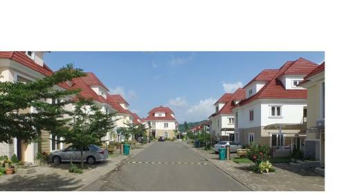 Apartamento 4 Bedroom Duplex-24hrs Electricity/wifi/security