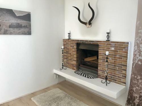 African Holiday Home In Table View
