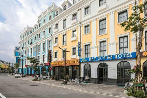 Manarola Hotel B�i Ch�y