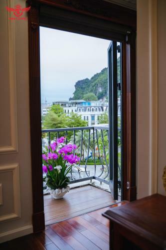 Villa Minh Chau Homestay