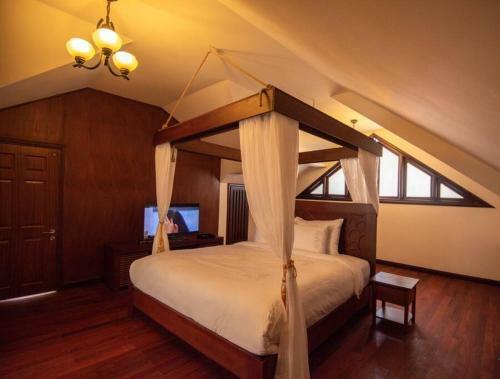 Furama 3-bedroom Pool Villa In Da Nang