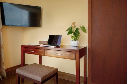 Nhat Minh Hotel And Apartment