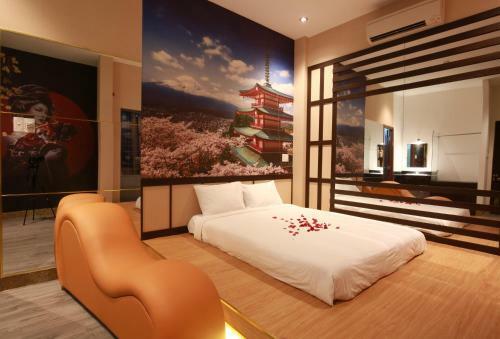 Lotus Hotel The Cupid Room