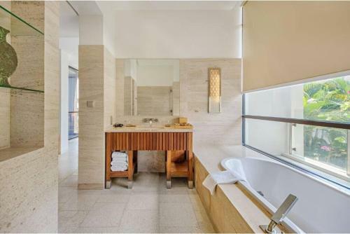 Hyatt Beachfront Villa Pool Best In Da Nang