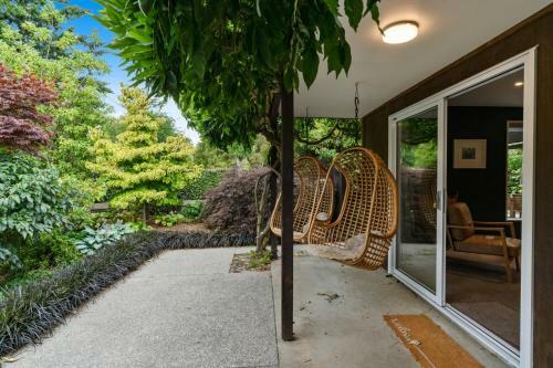Eely Point Oasis - Wanaka Holiday Home