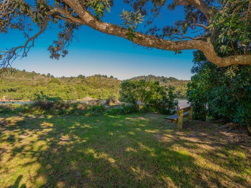 Patuwai Paradise - Whangamata Holiday Home