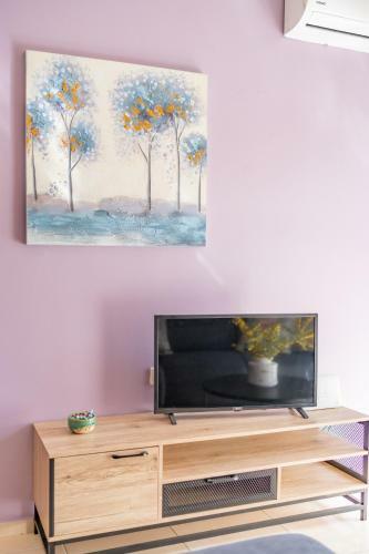 Arie's 1 Bedroom Apartment