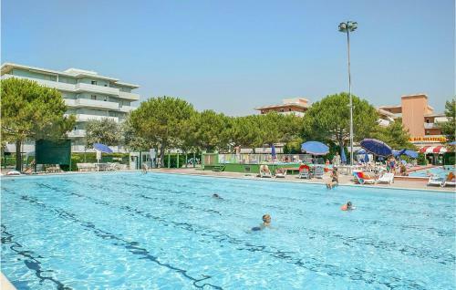 Awesome Apartment In Bibione With 2 Bedrooms