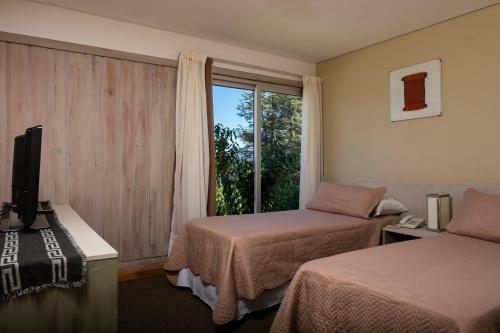 Hotel Bah�a Monta�a Resort