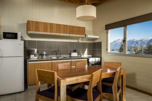 Hotel Bah�a Monta�a Resort