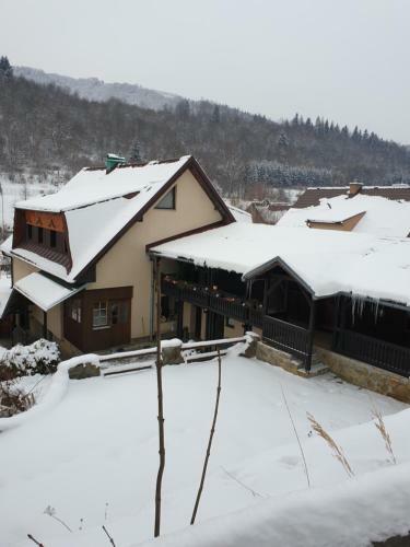 Hostal Penzi�n Kubo