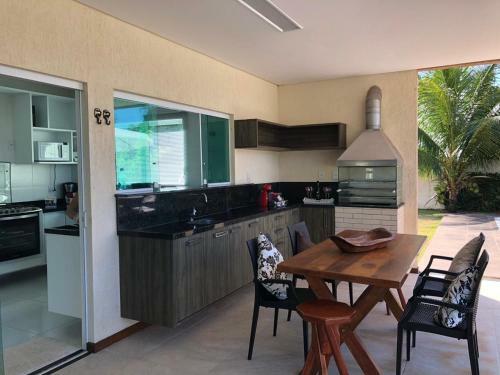 Mans�o Guarajuba Com Acesso Exclusivo Ao Rio E Mar Jacu�pe
