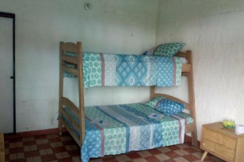 Agradable Caba�a Campestre Con Piscina