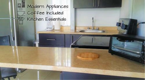 Santa Ana Modern Apartments With Ac, Great View & Location