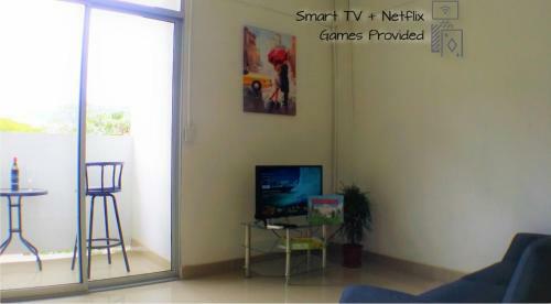 Santa Ana Modern Apartments With Ac, Great View & Location