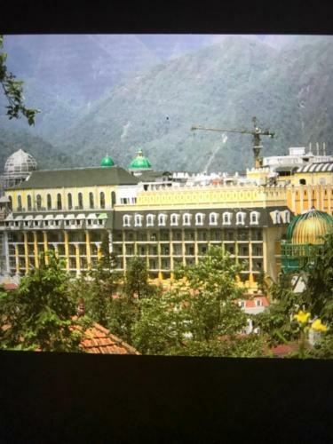 Bed & Breakfast Hoang Long Hotel