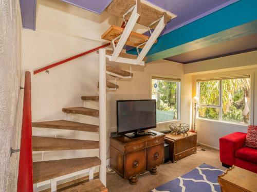 Bonnie Doon - Cooks Beach Holiday Home