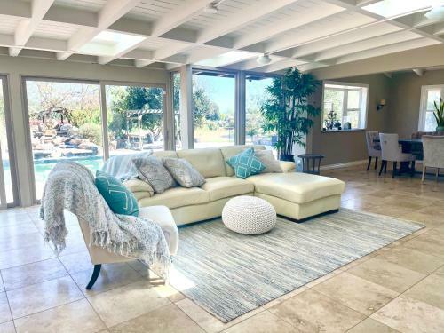 Staycation Secluded 3 Acre With Pool - Angel Ranch