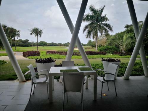 Apartamento Beachside Corasol Lorena Ochoa Para 4 Personas