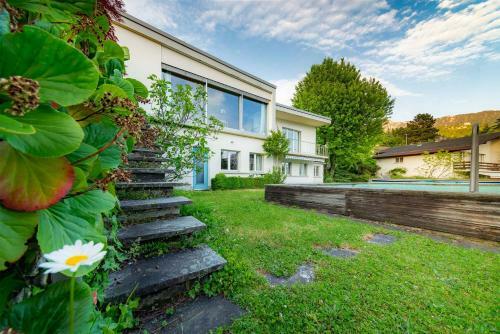 Hostal Rooms In Splendid Apartment With Parking-stunning Lake View