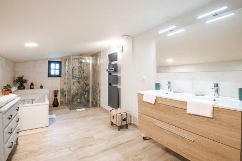 Le G�te O'salamandre Avec Spa