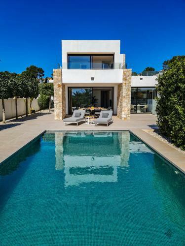 Villa Moderna De Lujo De Nueva Construcci�n A 1km De Playa Fustera