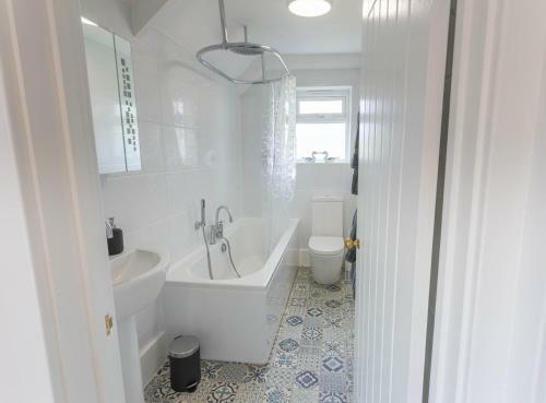 Charming 3 Bedroom Cottage - Praa Sands
