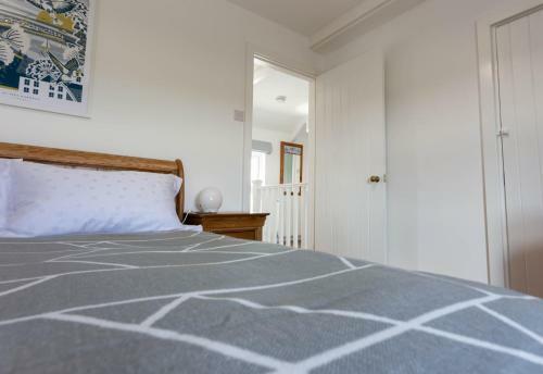 Charming 3 Bedroom Cottage - Praa Sands
