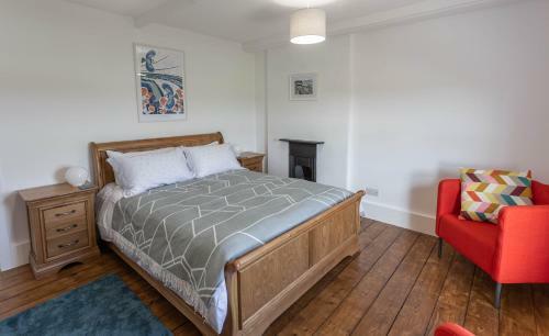Charming 3 Bedroom Cottage - Praa Sands