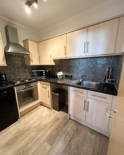 Cosy Town Centre Apartment Very Close To Beach