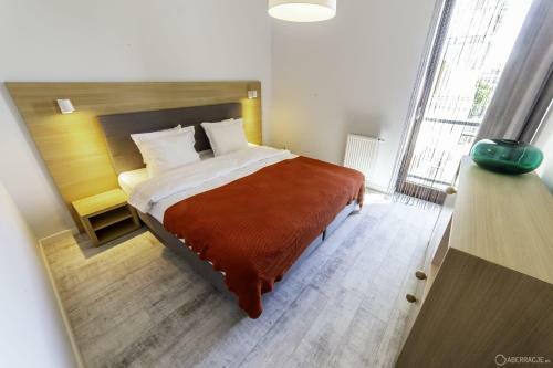 Granary Island Apartment