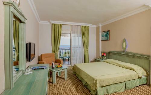 Hotel Holiday Park Resort