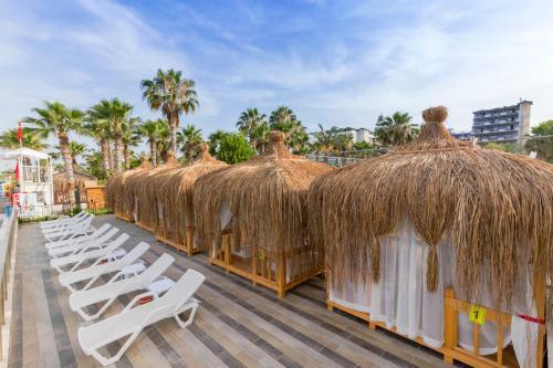 Hotel Holiday Park Resort