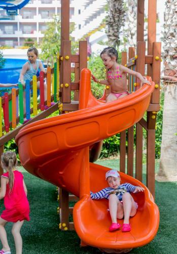 Hotel Holiday Park Resort