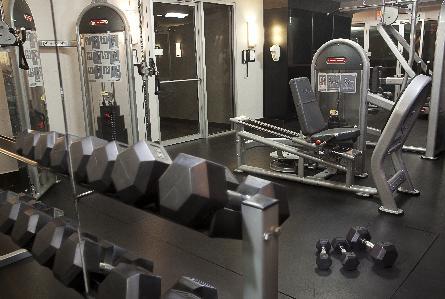 Ramada Hotel Downtown Prince George - Junior Suite