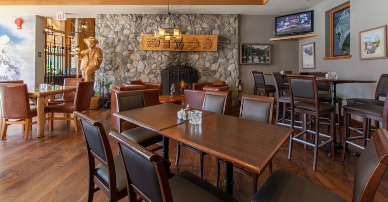 Hillcrest Hotel A Coast Resort