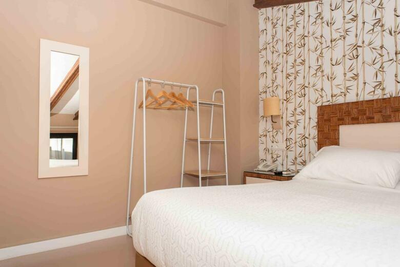 Hotel Almunia