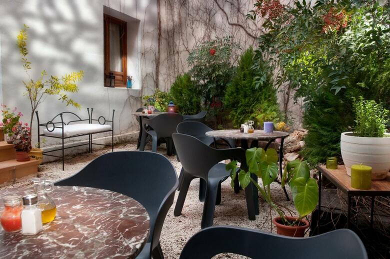 Hotel Almunia